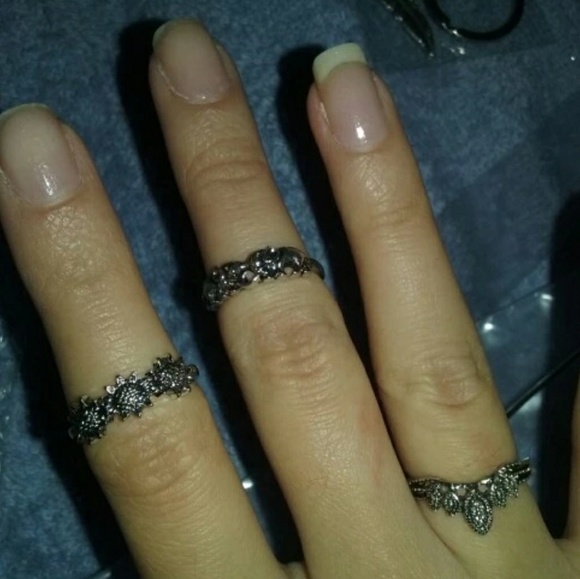 NWOT 7 Piece Boho Midi Rings - Picture 3 of 4